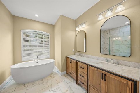 House in Sarasota, Florida 4 bedrooms, 220.83 sq.m. № 1675102 - photo 26