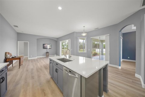 House in Sarasota, Florida 4 bedrooms, 220.83 sq.m. № 1675102 - photo 17