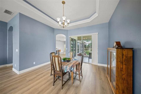 House in Sarasota, Florida 4 bedrooms, 220.83 sq.m. № 1675102 - photo 10