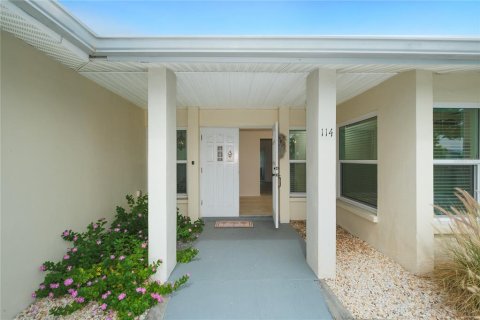 Villa ou maison à vendre à Rotonda, Floride: 4 chambres, 234.11 m2 № 2399262 - photo 4