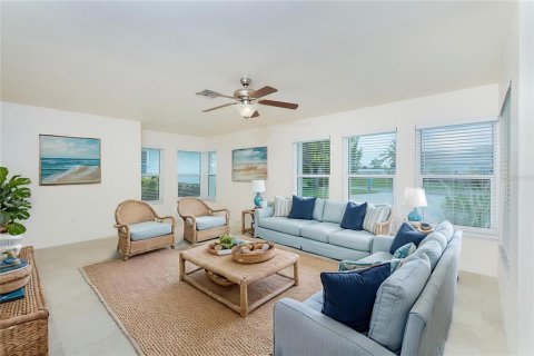 Villa ou maison à vendre à Rotonda, Floride: 4 chambres, 234.11 m2 № 2399262 - photo 6