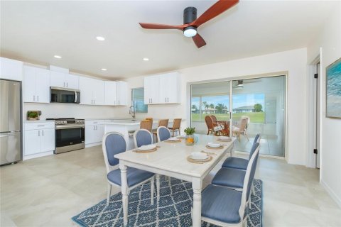 Villa ou maison à vendre à Rotonda, Floride: 4 chambres, 234.11 m2 № 2399262 - photo 7