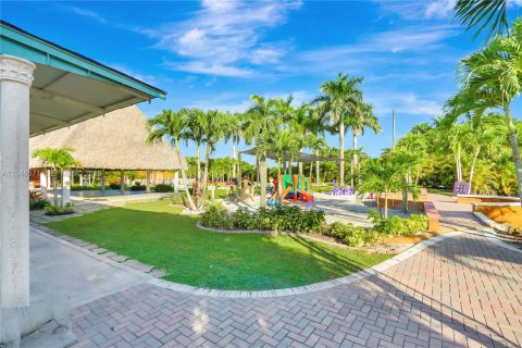 Immobilier commercial à vendre à Miami, Floride № 2090622 - photo 19
