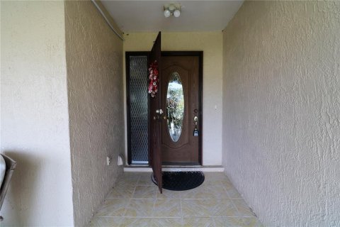 House in Kissimmee, Florida 5 bedrooms, 203.83 sq.m. № 1827892 - photo 5