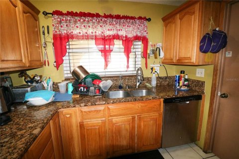 House in Kissimmee, Florida 5 bedrooms, 203.83 sq.m. № 1827892 - photo 11