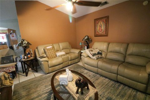 House in Kissimmee, Florida 5 bedrooms, 203.83 sq.m. № 1827892 - photo 7