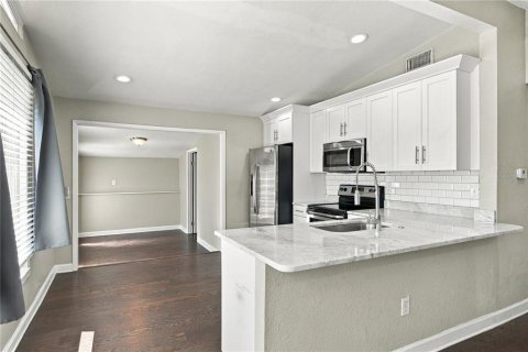 Villa ou maison à vendre à Saint Petersburg, Floride: 3 chambres, 89.19 m2 № 2436723 - photo 10