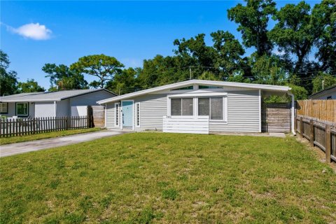 Villa ou maison à Saint Petersburg, Floride 3 chambres, 89.19 m2 № 2436723