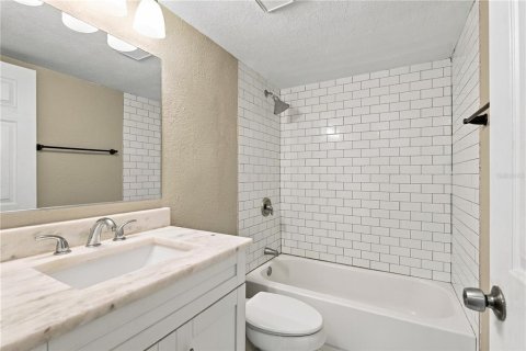 Villa ou maison à vendre à Saint Petersburg, Floride: 3 chambres, 89.19 m2 № 2436723 - photo 25