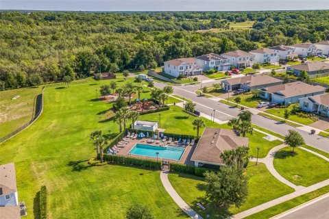 House in VISTA RESERVE in Apopka, Florida 4 bedrooms, 380.81 sq.m. № 1684486 - photo 7