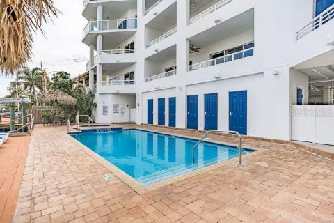 Condominio en venta en Clearwater, Florida, 3 dormitorios, 196.58 m2 № 2418838 - foto 28