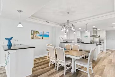 Condominio en venta en Clearwater, Florida, 3 dormitorios, 196.58 m2 № 2418838 - foto 11