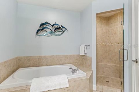 Condominio en venta en Clearwater, Florida, 3 dormitorios, 196.58 m2 № 2418838 - foto 18