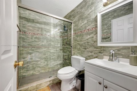 Touwnhouse à vendre à Miami, Floride: 3 chambres, 115.2 m2 № 1830430 - photo 21