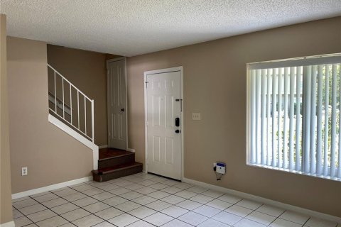 Villa ou maison à louer à Tampa, Floride: 2 chambres, 97.36 m2 № 1913074 - photo 4