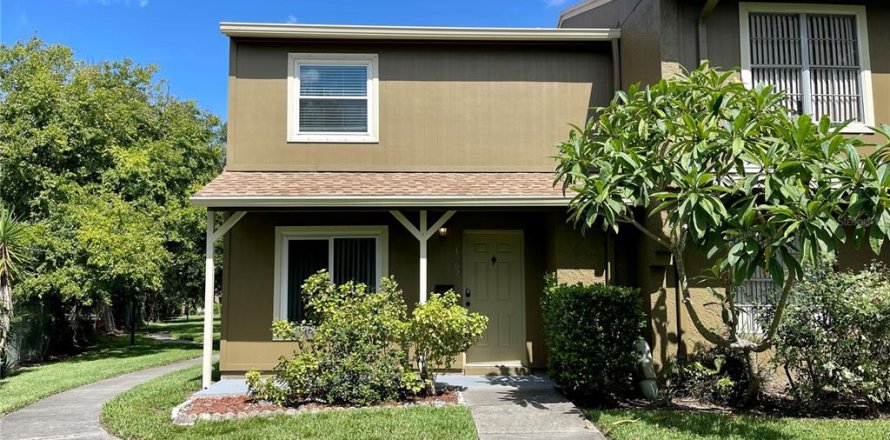 Villa ou maison à Tampa, Floride 2 chambres, 97.36 m2 № 1913074