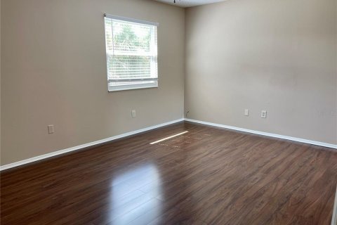 Villa ou maison à louer à Tampa, Floride: 2 chambres, 97.36 m2 № 1913074 - photo 11