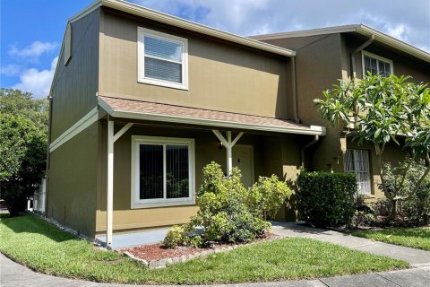 Villa ou maison à louer à Tampa, Floride: 2 chambres, 97.36 m2 № 1913074 - photo 2