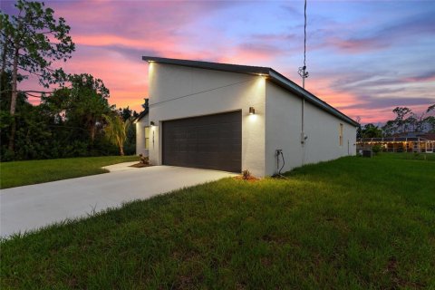 Casa en alquiler en Punta Gorda, Florida, 4 dormitorios, 159.51 m2 № 1578330 - foto 6
