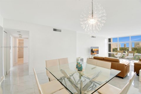 Купить кондоминиум в Авентура, Флорида 2 спальни, 121.52м2, № 2002373 - фото 7