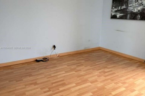 Copropriété à vendre à Aventura, Floride: 2 chambres, 121.98 m2 № 2008352 - photo 9