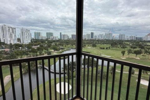 Copropriété à vendre à Aventura, Floride: 2 chambres, 121.98 m2 № 2008352 - photo 18