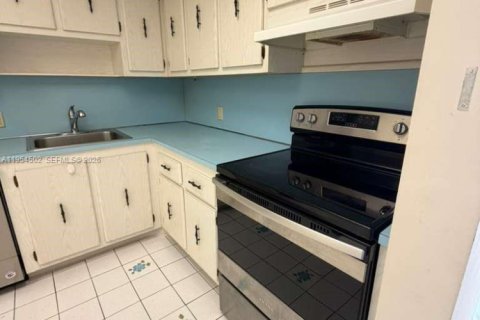 Copropriété à vendre à Aventura, Floride: 2 chambres, 121.98 m2 № 2008352 - photo 7