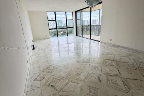 Copropriété à vendre à Aventura, Floride: 2 chambres, 121.98 m2 № 2008352 - photo 6