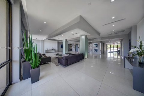 Copropriété à vendre à Aventura, Floride: 2 chambres, 121.98 m2 № 2008352 - photo 21