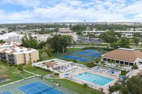 Condo in Venice, Florida, 2 bedrooms  № 1684940 - photo 18