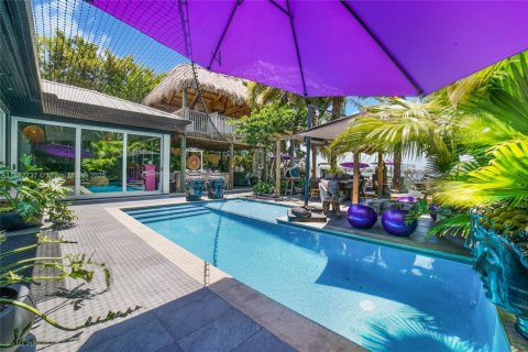 House in Miami Beach, Florida 4 bedrooms, 319.77 sq.m. № 1929723 - photo 2