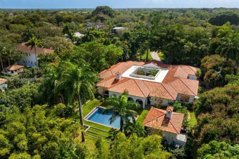 Casa en venta en Miami, Florida, 7 dormitorios, 555.28 m2 № 1896014 - foto 1