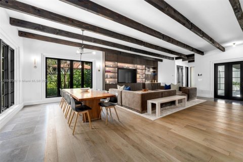 Casa en venta en Miami, Florida, 7 dormitorios, 555.28 m2 № 1896014 - foto 7