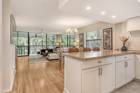 Condominio en alquiler en Sarasota, Florida, 2 dormitorios, 95.41 m2 № 1900528 - foto 4