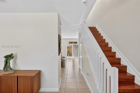 Снять в аренду таунхаус в Катлер-Бей, Флорида 2 спальни, 135.45м2, № 2058223 - фото 10