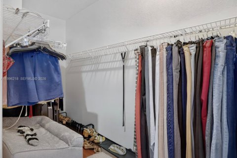 Снять в аренду таунхаус в Катлер-Бей, Флорида 2 спальни, 135.45м2, № 2058223 - фото 25