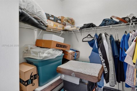 Снять в аренду таунхаус в Катлер-Бей, Флорида 2 спальни, 135.45м2, № 2058223 - фото 24