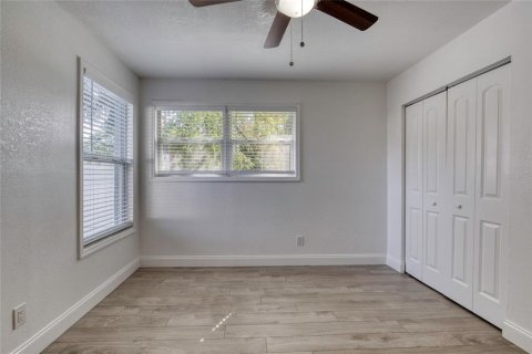 House in Daytona Beach, Florida 3 bedrooms, 92.9 sq.m. № 2229297 - photo 20