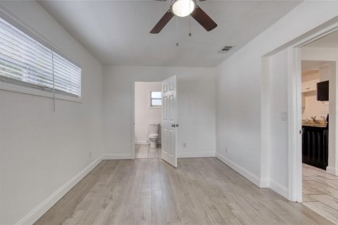 House in Daytona Beach, Florida 3 bedrooms, 92.9 sq.m. № 2229297 - photo 13