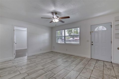House in Daytona Beach, Florida 3 bedrooms, 92.9 sq.m. № 2229297 - photo 7