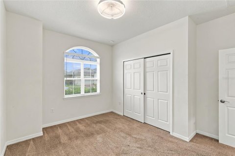 Villa ou maison à vendre à Kissimmee, Floride: 4 chambres, 201.6 m2 № 2406672 - photo 7