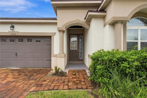Villa ou maison à vendre à Kissimmee, Floride: 4 chambres, 201.6 m2 № 2406672 - photo 3
