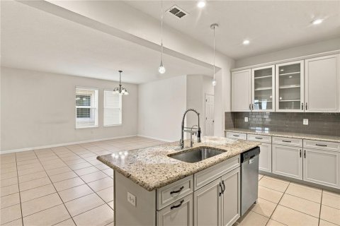 Villa ou maison à vendre à Kissimmee, Floride: 4 chambres, 201.6 m2 № 2406672 - photo 18