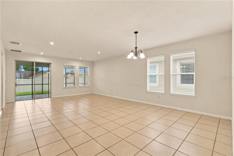 Villa ou maison à vendre à Kissimmee, Floride: 4 chambres, 201.6 m2 № 2406672 - photo 12