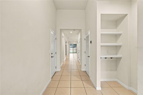 Villa ou maison à vendre à Kissimmee, Floride: 4 chambres, 201.6 m2 № 2406672 - photo 5