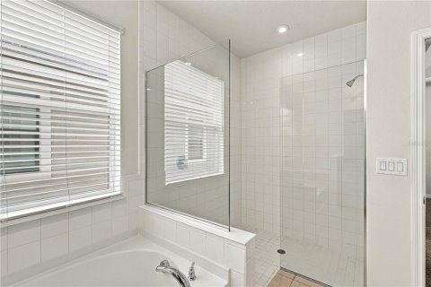 Villa ou maison à vendre à Kissimmee, Floride: 4 chambres, 201.6 m2 № 2406672 - photo 29