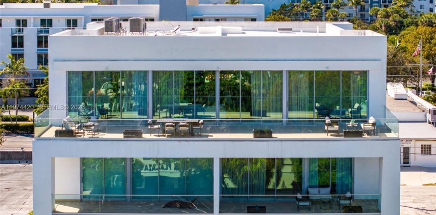 Кондоминиум с 3 спальнями в Делрей-Бич, Флорида № 2036258