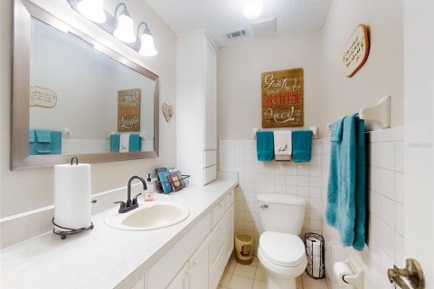 Condo in DeBary, Florida, 2 bedrooms  № 1910873 - photo 17