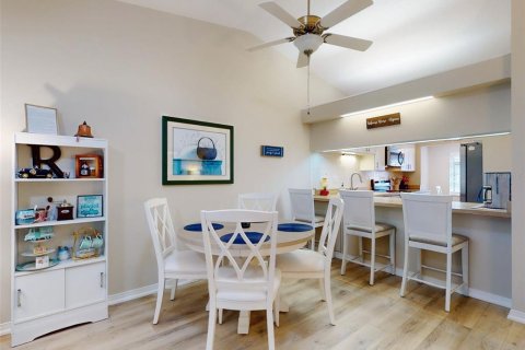Condo in DeBary, Florida, 2 bedrooms  № 1910873 - photo 24