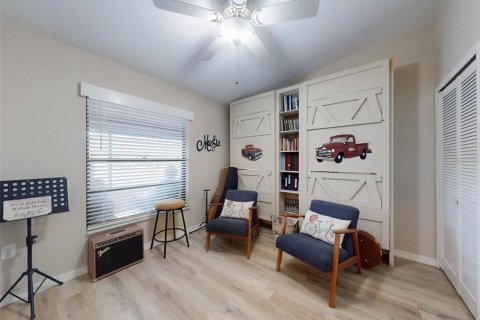 Condo in DeBary, Florida, 2 bedrooms  № 1910873 - photo 15